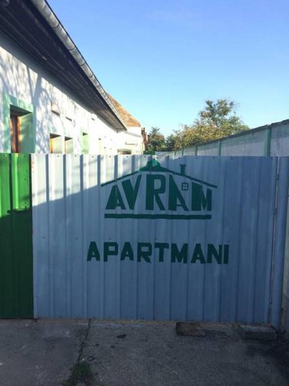 Apartments Avram Vrsac Quarto foto
